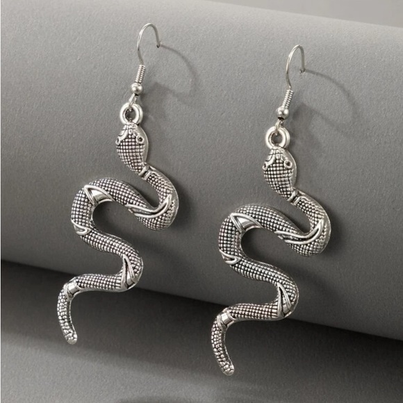 🆕 Snake Earrings !!! Brand New!!! - Picture 2 of 6